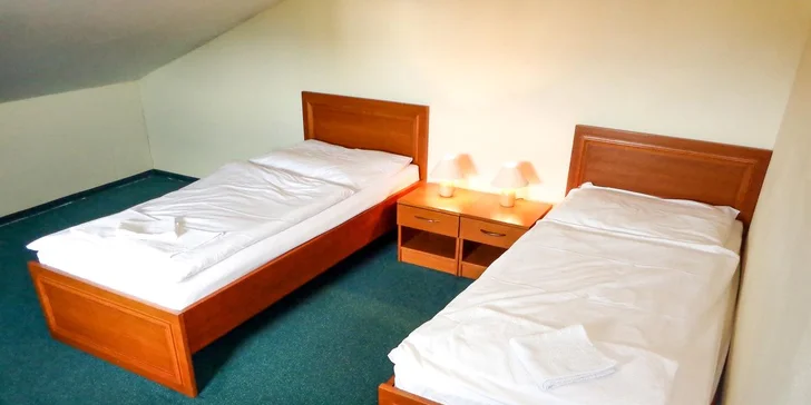 Pobyt pri campingu Liptovská Mara v Penzióne Mara so zľavami do Aquaparkov