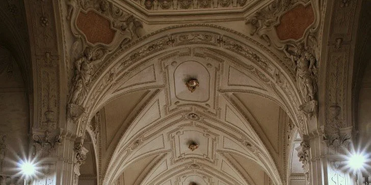 Nočné koncerty pri svite sviečok v nádhernom kostole pri Karlovom moste