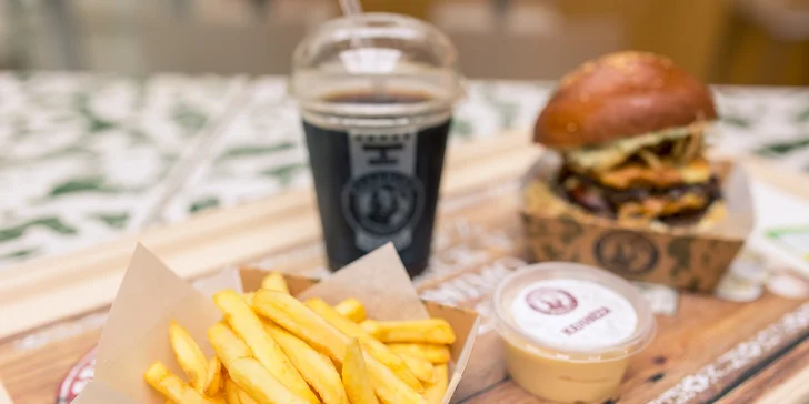 Double burger XXL s hranolčekmi, domácou majonézou a nápojom