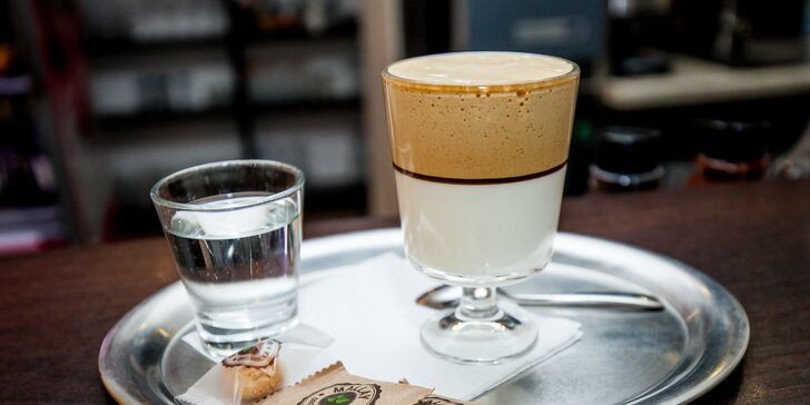 Invertované cappuccino alebo tonicpresso