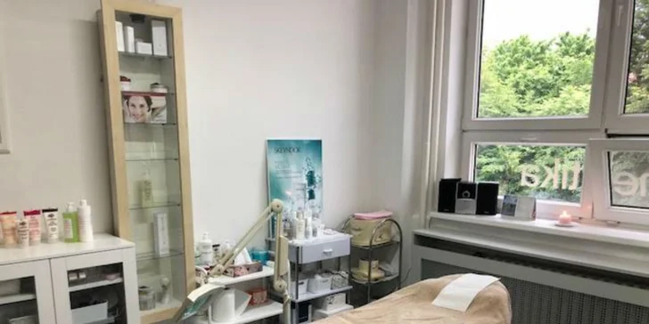 Hĺbkové ošetrenie pleti alebo ošetrenie pleti s masážou