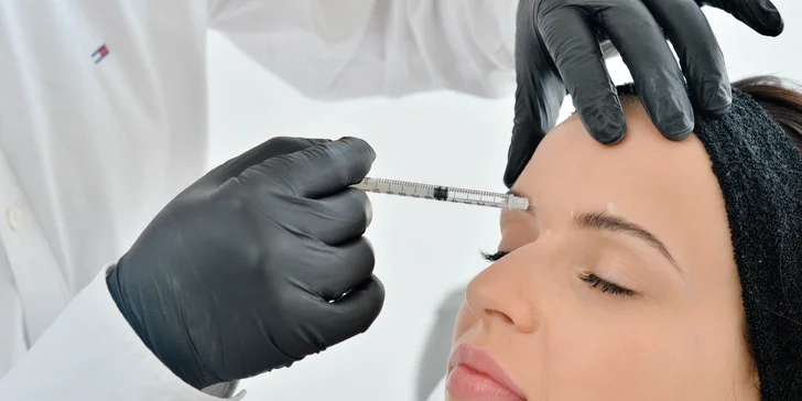 Aplikácia botulotoxínu do časti tváre podľa vášho výberu