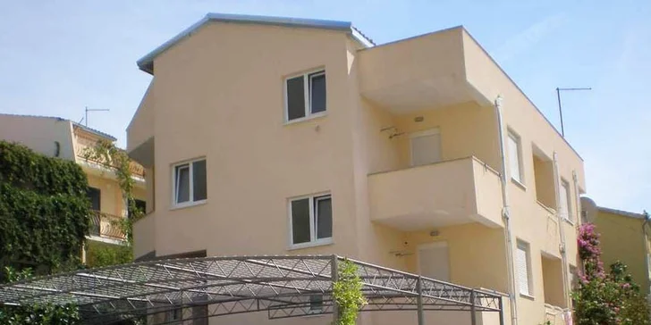 Baška Voda: 7 nocí v apartmánoch s možnosťou dokúpenia polpenzie