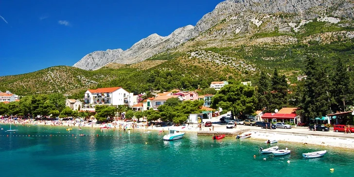 Opaľovanie sa v Drveniku: 7 nocí v apartmánovom dome priamo pri pláži