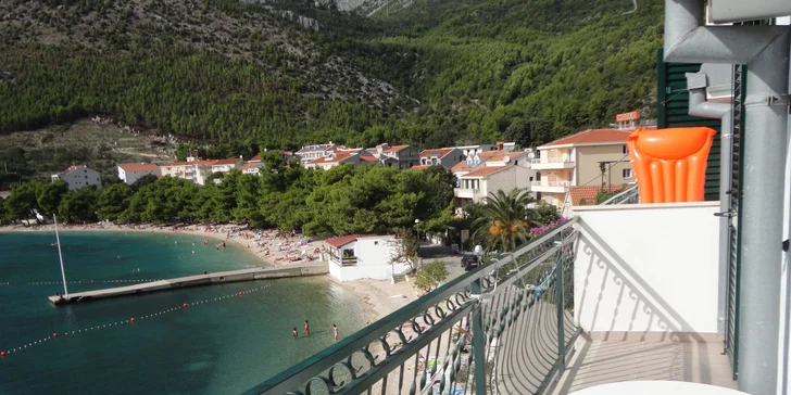 Opaľovanie sa v Drveniku: 7 nocí v apartmánovom dome priamo pri pláži
