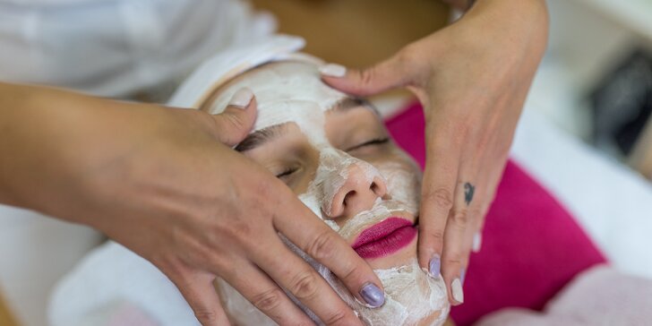 Hĺbkové čistenie pleti aj s masážou tváre a dekoltu