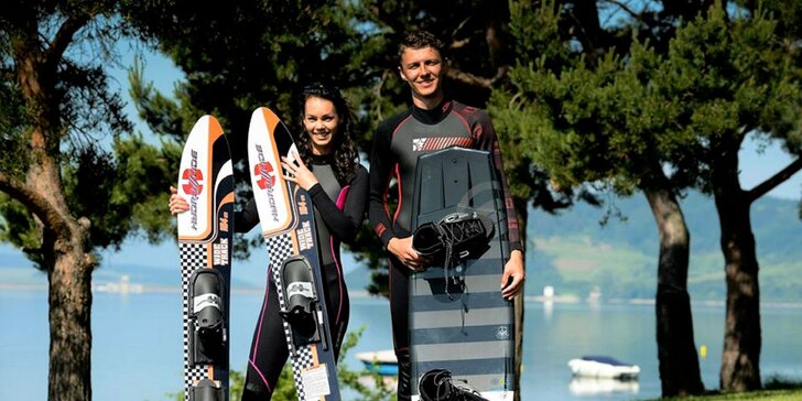 Wake, ski, kneeboard, flyboard, nafukovací banán alebo koleso. Vybláznite sa na Mare!