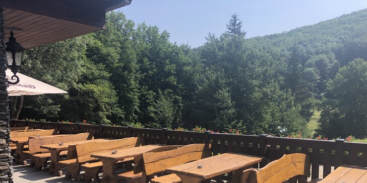 Relax v horskom prostredí v Chate pod Ostrým vrchom pri Trenčíne