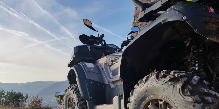 Nadupaná adrenalínová jazda na štvorkolkách