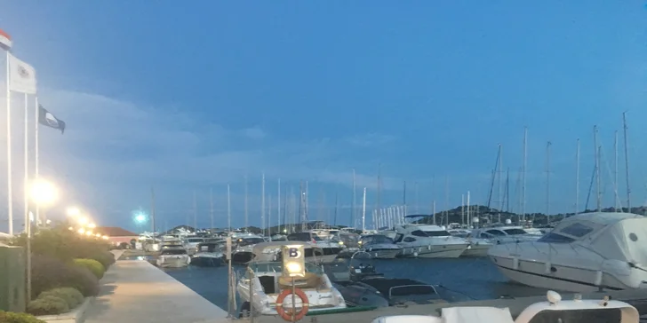 Aktívna dovolenka pre milovníkov mora - plavba na FIT YACHTE v severnej Dalmácii