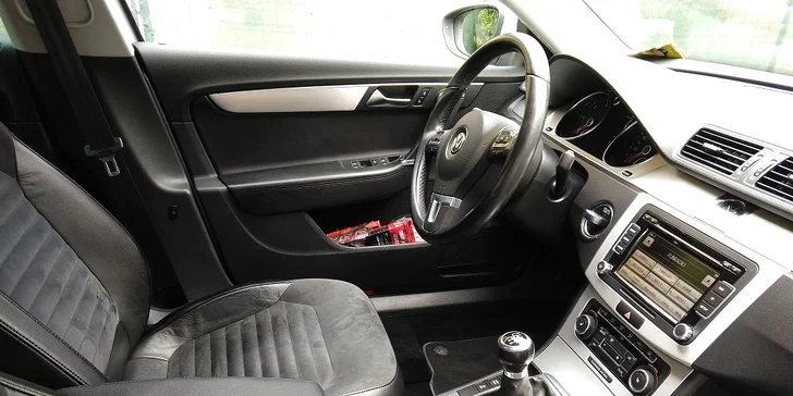 Dôkladné čistenie interiéru automobilov