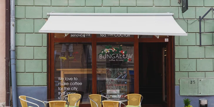 Netradičné latte, káva a osviežujúce miešané drinky v centre Banskej Bystrice