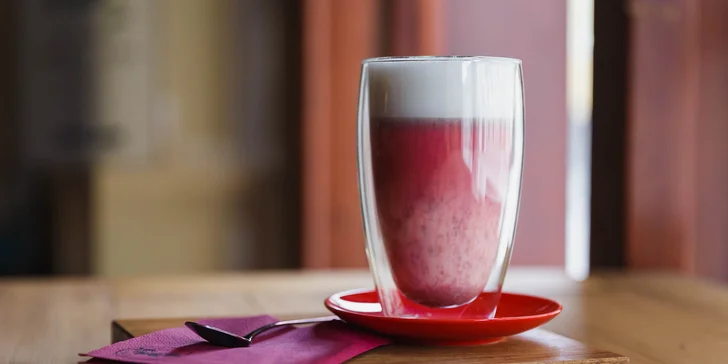 Netradičné latte a osviežujúce miešané drinky