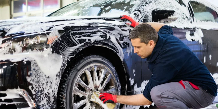 Vonkajšie a vnútorné umytie vášho automobilu