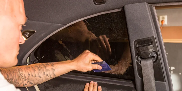 Autofólie na okná pre vaše auto v SIXCAR-autofólie