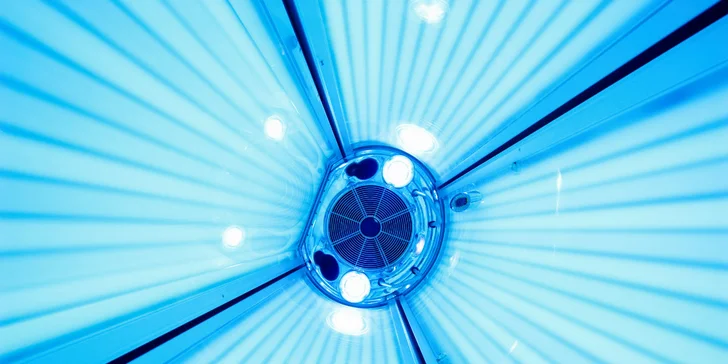 30, 50 a 100 minútová permanetka do vertikálneho solária