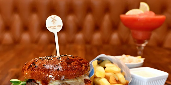 Rib-eye Burger z prémiového mäsa v srdci Prahy