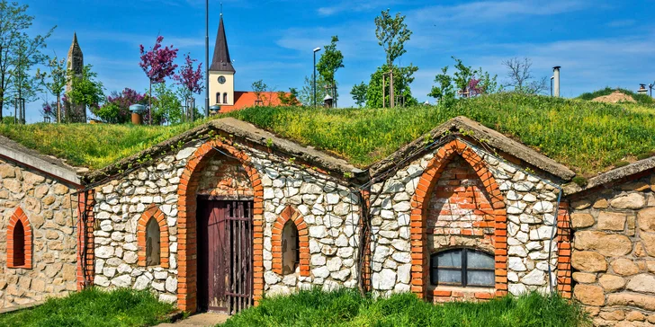 Romantický pobyt na 3 dni s raňajkami a fľašou vína v srdci južnej Moravy