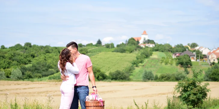Romantický pobyt na 3 dni s raňajkami a fľašou vína v srdci južnej Moravy