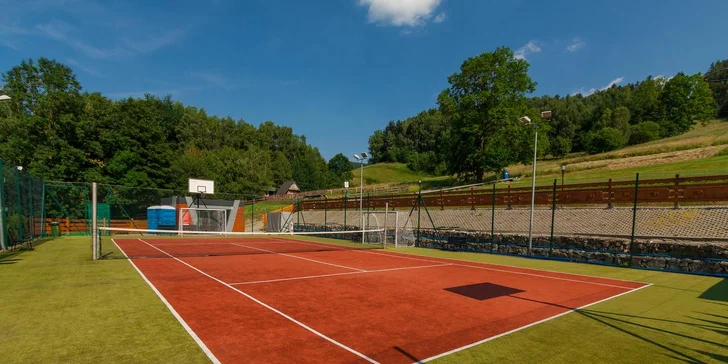 Skvelý pobyt s neobmedzeným vstupom do wellness v štýlovom hoteli Meta Szczyrk