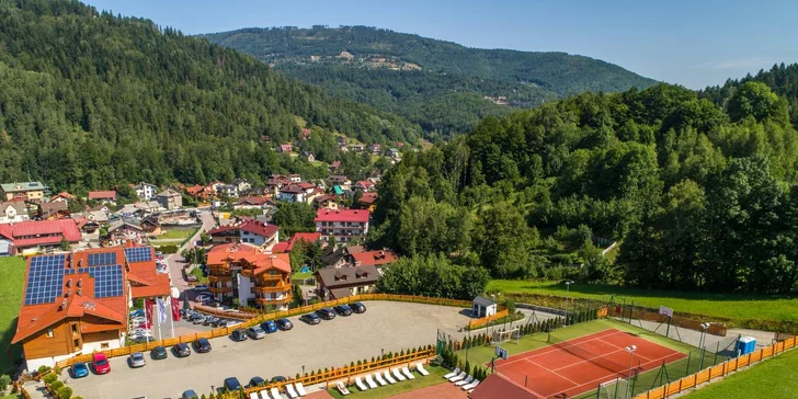 Skvelý pobyt s neobmedzeným vstupom do wellness v štýlovom hoteli Meta Szczyrk