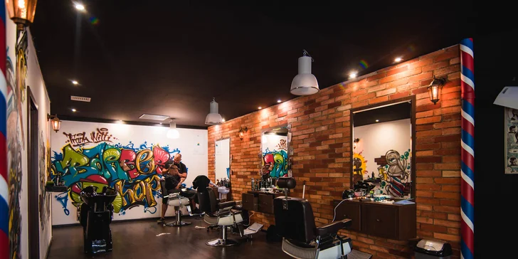 Klasický pánsky strih či úprava brady vo Frank Nitti Barbers