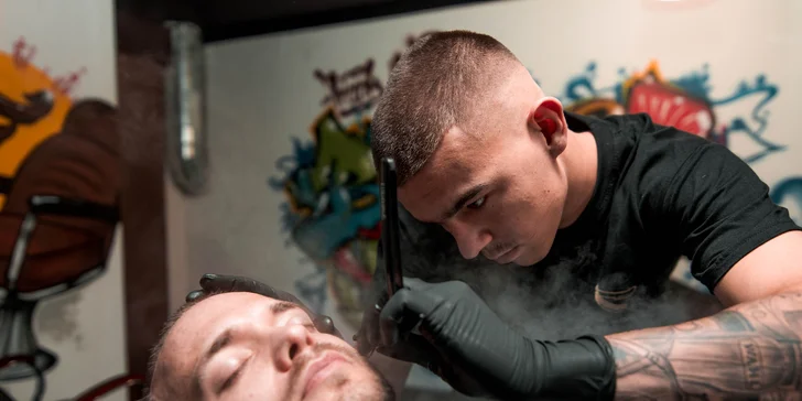 Klasický pánsky strih či úprava brady vo Frank Nitti Barbers