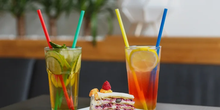 Raňajky a káva alebo drink s domácou tortou v Caffe Ine