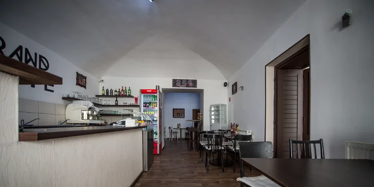 Palacinky, koláč či muffin a kávička v Grand caffe
