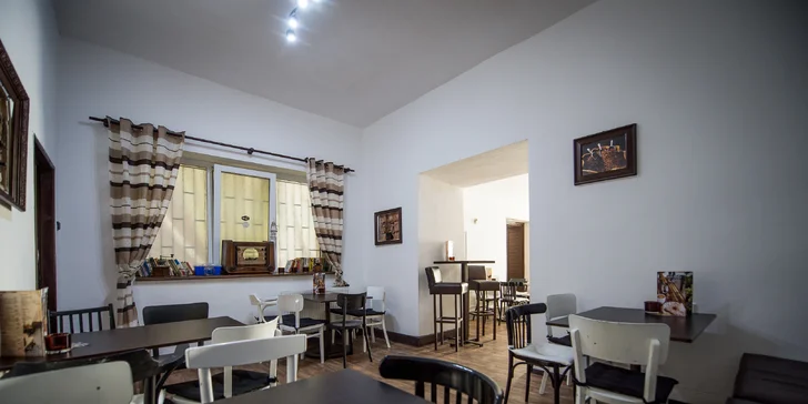 Palacinky, koláč či muffin a kávička v Grand caffe