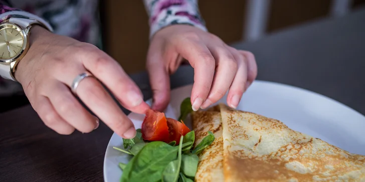 Palacinky, koláč či muffin a kávička v Grand caffe