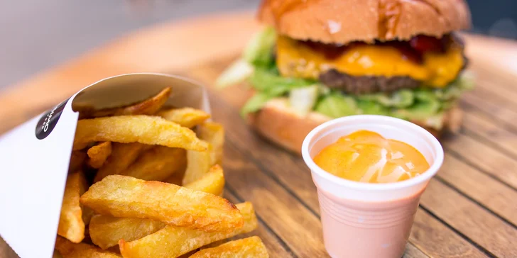 Najlepší street food v Košiciach - 5 druhov burgrov!