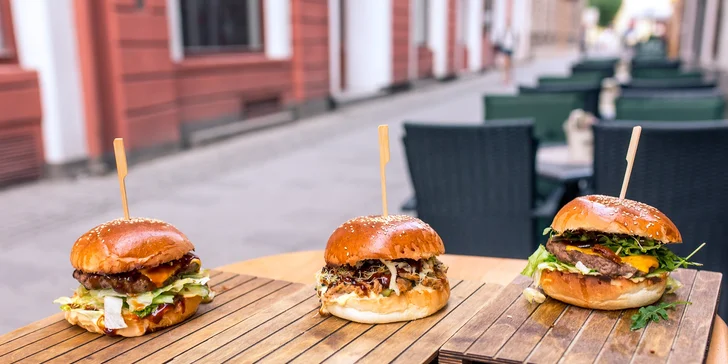 Najlepší street food v Košiciach - 5 druhov burgrov!