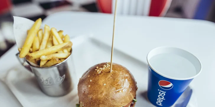 Ochutnajte dokonalý americký Steakburger z nemletého hovädzieho mäsa!