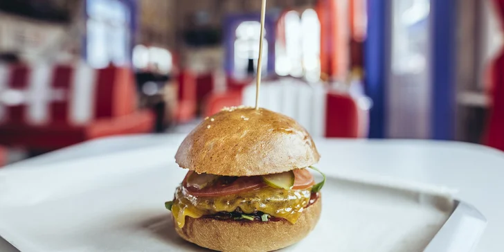 Ochutnajte dokonalý americký Steakburger z nemletého hovädzieho mäsa!