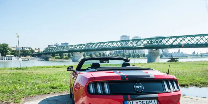 Až 3-hodinová jazda na FORDe MUSTANG 5.0 GT