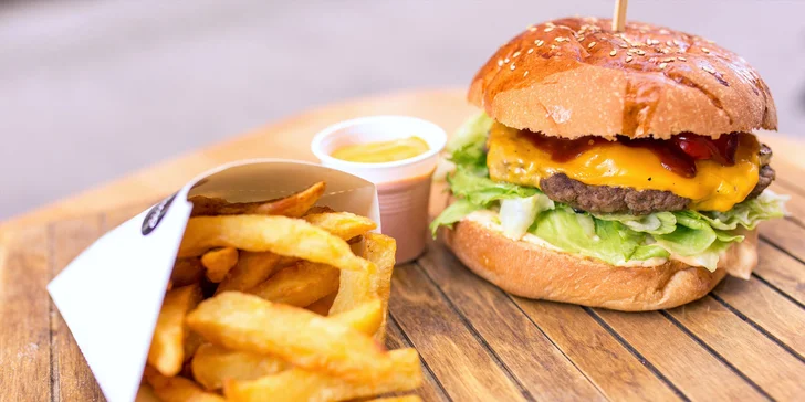 Najlepší street food v Košiciach - 5 druhov burgrov!