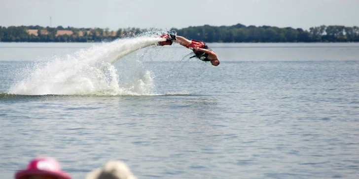 Prvý JET PACK na Slovensku a Flyboard! Užite si leto s vodným adrenalínom!