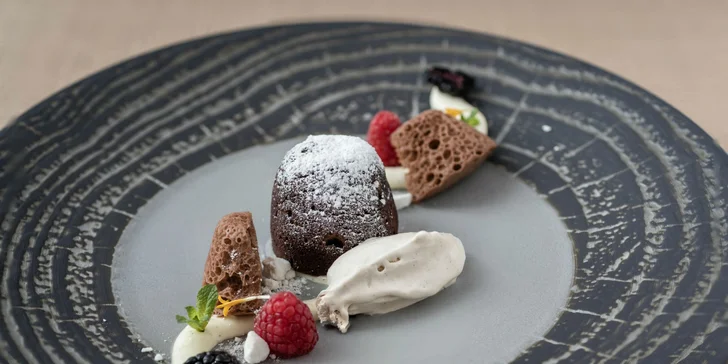 Gastronomický zážitok a Kráľovský kúpeľ v Hoteli Royal Palace*****