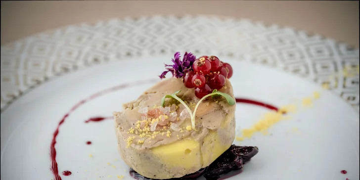Gastronomický zážitok a Kráľovský kúpeľ v Hoteli Royal Palace*****