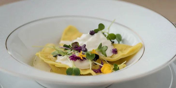 Gastronomický zážitok a Kráľovský kúpeľ v Hoteli Royal Palace*****
