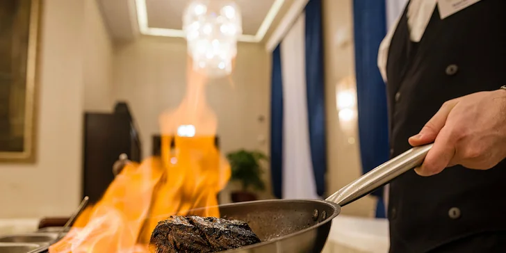 Gastronomický zážitok a Kráľovský kúpeľ v Hoteli Royal Palace*****
