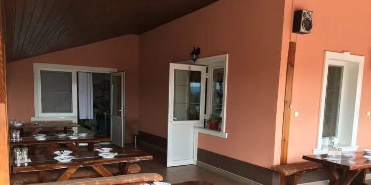 Gurmánsky pobyt vo vinárskej oblasti južného Slovenska plný oddychu a skvelého vína