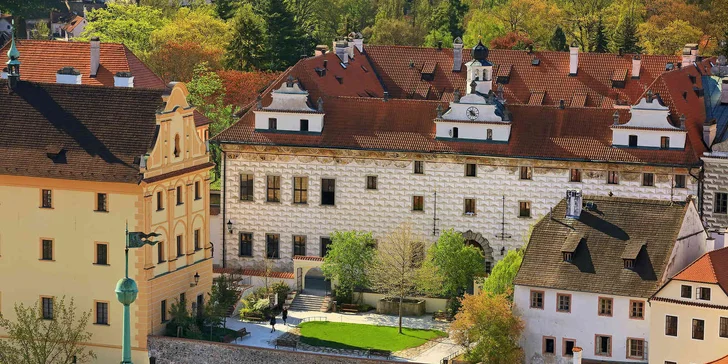 Perla Českého Krumlova: luxusný pobyt v centre mesta, reštaurácia, víno a bazén