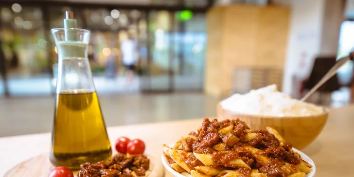 Cestoviny s omáčkou a 2 druhy polievok v I LOVE PASTA