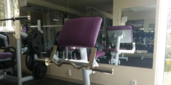 Vstup do fitness centra a iontový nápoj v cene