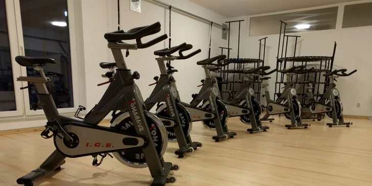 Vstup do fitness centra a iontový nápoj v cene