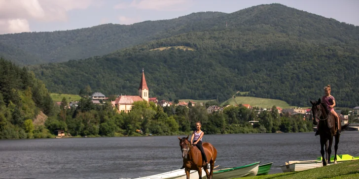 Vstup na Husiu pláž na Ružínskej priehrade