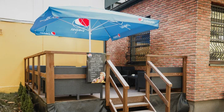 Káva s marlenkou, limonádou alebo nealkom v Brooklyn cafe