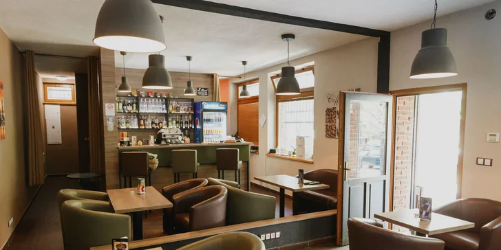 Káva s marlenkou, limonádou alebo nealkom v Brooklyn cafe